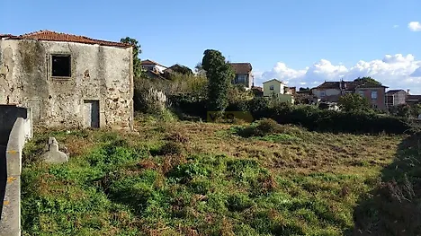 Land for sale in Gondomar, Portugal — €180,000