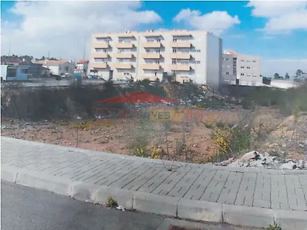 Land for sale in Santa Maria da Feira, Portugal — €160,000