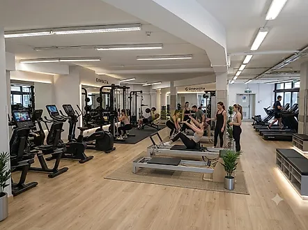 image-FNuLVMMGREF-0