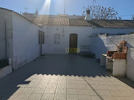 image-2ezmFaAfpZf-0