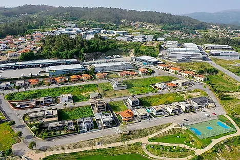image-C4lRABmriDd-0