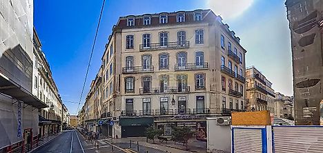 image-KBKNxENPUoR-0