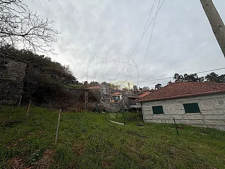 image-LxBOqZxWCm8-0