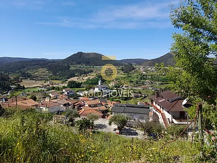 Terreno em Castelo de Paiva