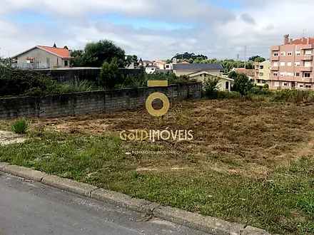 Land for sale in Santa Maria da Feira, Portugal — €52,000