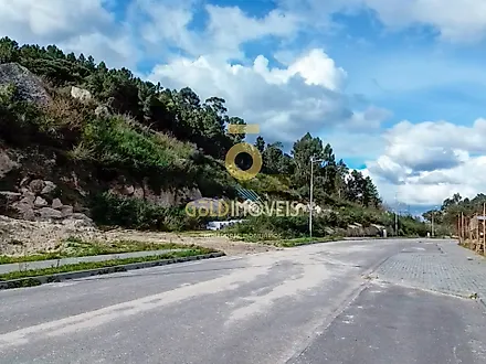 Terreno em Castelo de Paiva