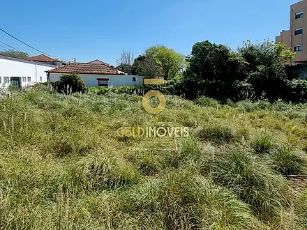 Land for sale in Vila Nova de Gaia, Portugal — €230,000