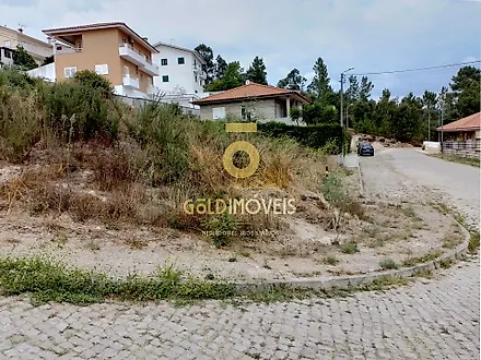 Terreno em Castelo de Paiva