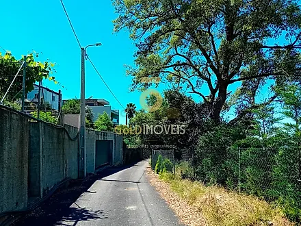 Land for sale in Castelo de Paiva, Portugal — €120,000