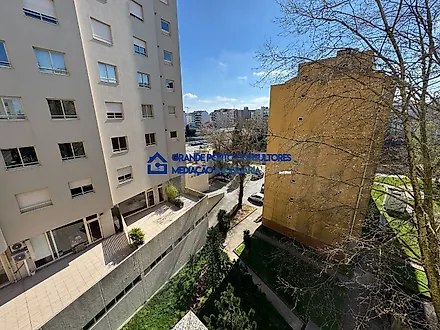 image-G5UEbIwzzXK-0