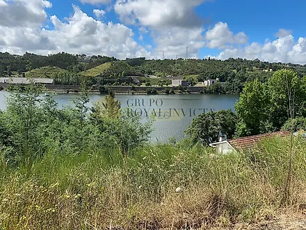 Land for sale in Gondomar, Portugal — €200,000