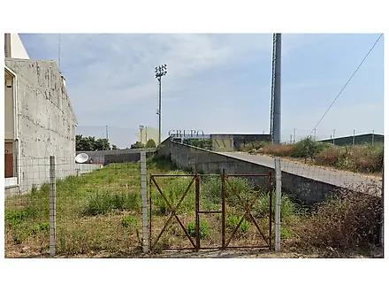 Land for sale in Vila Nova de Gaia, Portugal — €63,000