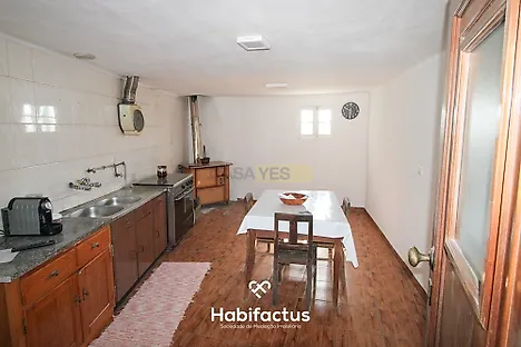 image-Hqb4A9DN5E5-0