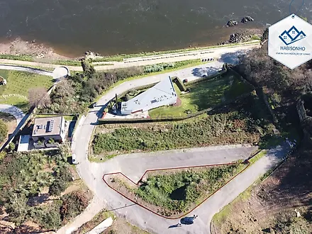 Land for sale in Vila Nova de Gaia, Portugal — €430,800