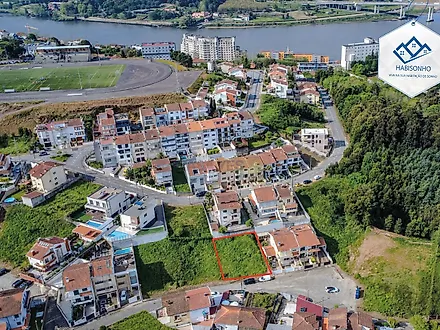 Land for sale in Gondomar, Portugal — €210,000