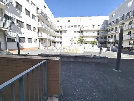 image-3NuTIOaOysx-0