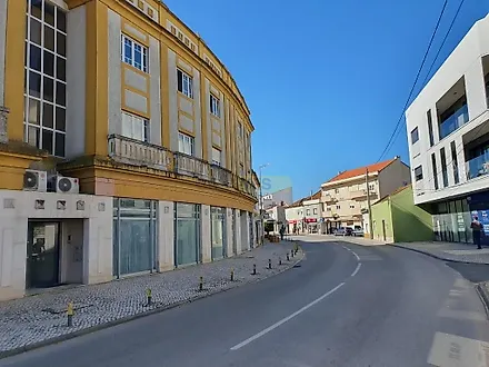 image-AoUpnAFWhdc-0