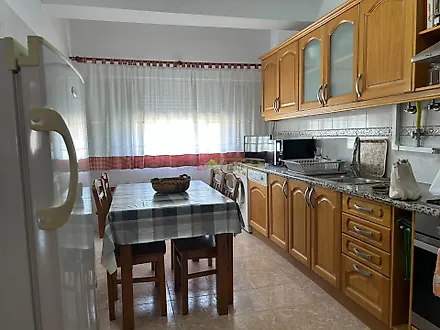 image-FFOljUznpes-0