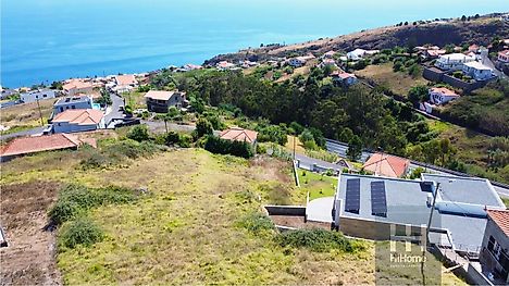 Land for sale in Calheta (Madeira), Portugal — €140,000