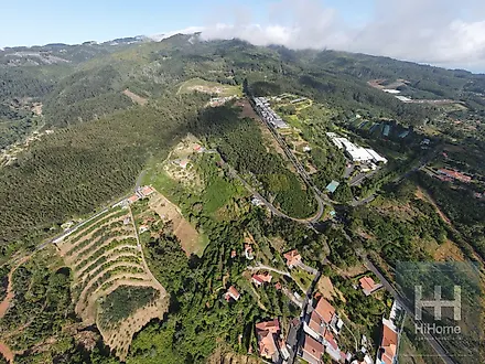 Land for sale in Armamar, Portugal — €850,000