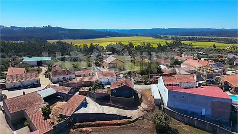 image-LpX5bGGjJE5-0