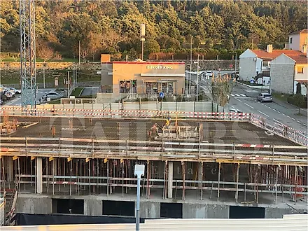 image-EfbffszWy51-0