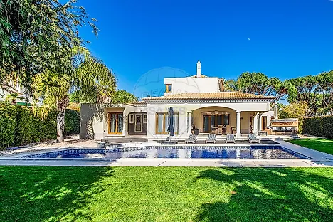 image-5F2z8XCvI5r-0