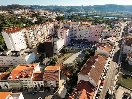 image-F3WJoRrc1jx-0