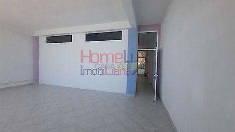 image-JSMxCCzbHDM-0