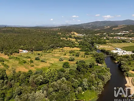image-CVoHuJABYW1-0