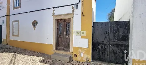 image-HhWHLRQFRfE-0