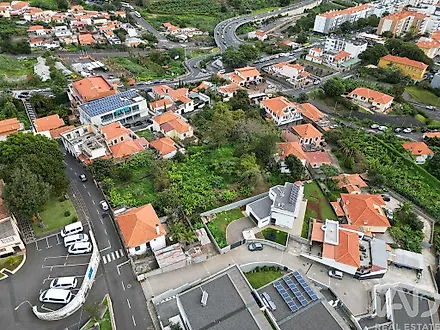 image-IuJSVzlQANA-0