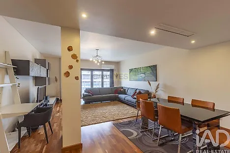 image-LI2cB2pKcun-0
