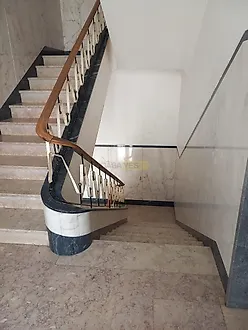 image-6D2LqqHoi77-0