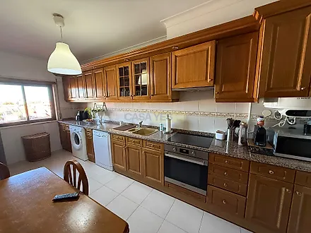 image-JJQeKTmqoW1-0