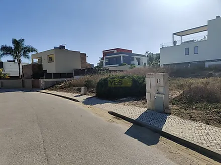 Land for sale in Silves, Portugal — €245,000