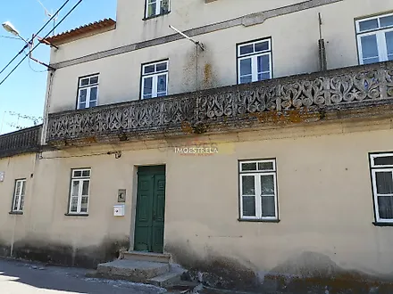 image-9RBkCLihXam-0