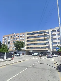 image-Bf7N28J51bM-0