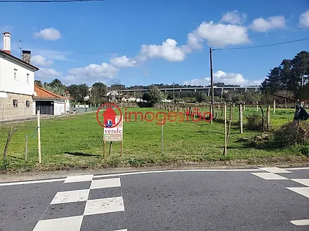 Land for sale in Vila Nova de Cerveira, Portugal — €65,000