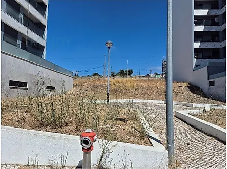 Land for sale in Amadora, Portugal — €1,500,000