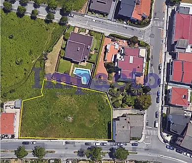Land for sale in São João da Madeira, Portugal — €240,000