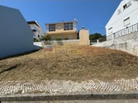 Land for sale in Odivelas, Portugal — €92,500