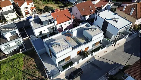 listing-D3b3dY1OSQJ