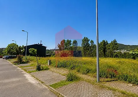 image-6FobQXFV5B4-0