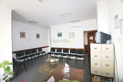 image-G9xkWop3v7g-0