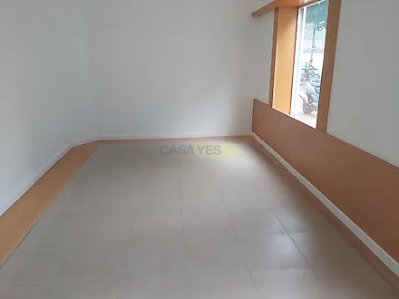 image-KTlLbnkjKxy-0