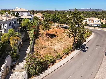 Land for sale in Loulé, Portugal — €1,875,000