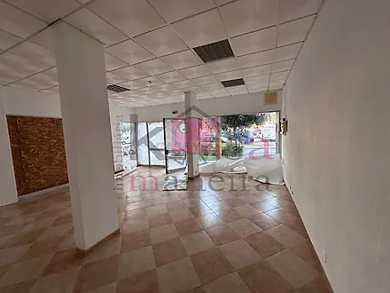 image-4JJQEVNdDyr-0