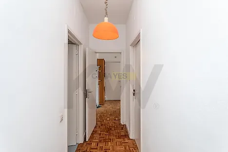 image-JPxeRfLGKu4-0