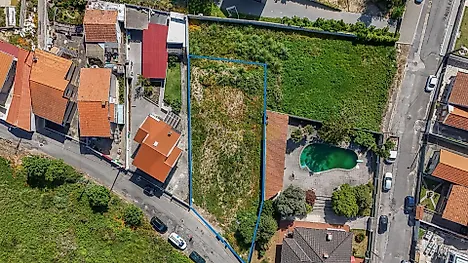 Land for sale in Vila Nova de Gaia, Portugal — €274,800
